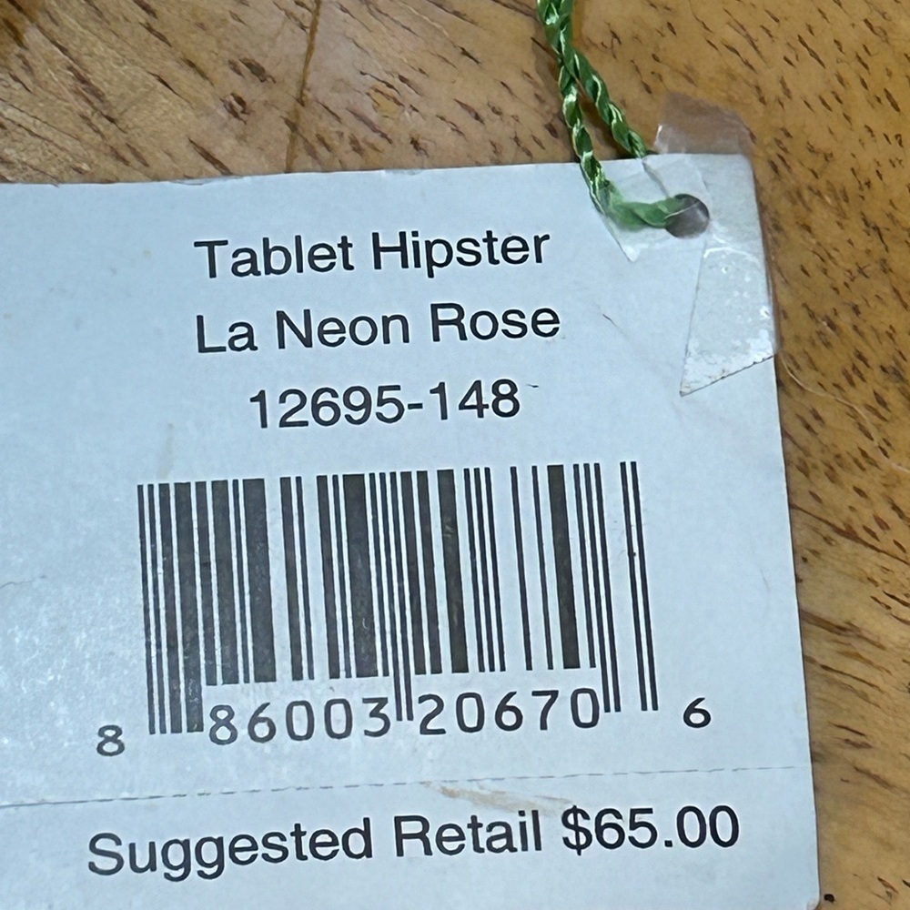 NWT- Vera Bradley Tablet Hipster crossbody bag in the "La Neon Rose" pattern. - Picture 13 of 15